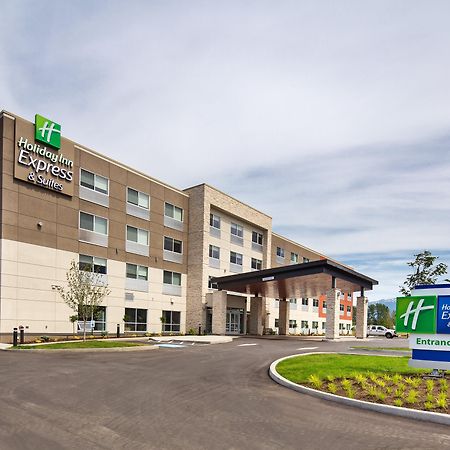 Holiday Inn Express & Suites Terrace By Ihg Eksteriør bilde